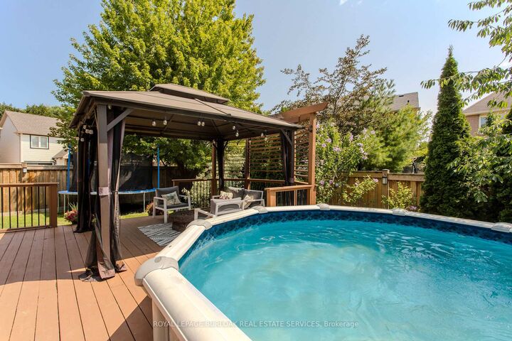 Photo de la propriété: 5190 Wood Crescent ON L7L 6N3