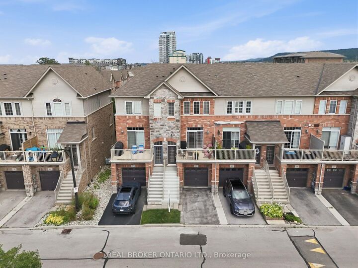 Property Photo:  541 Winston Road 15  ON L3M 0C5 