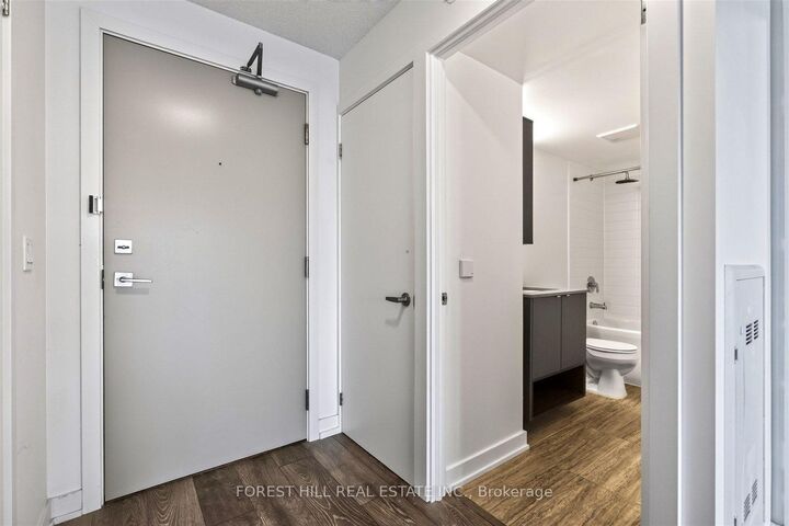 Property Photo:  1119 Cooke Boulevard B427  ON L7T 0C7 