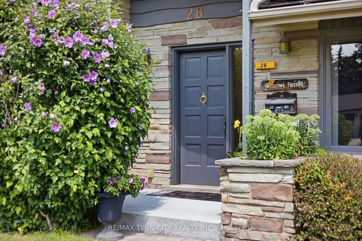 Property Photo: 28 Alice Crescent ON N0B 0B2