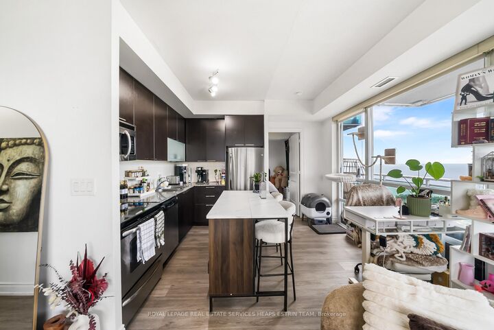 Property Photo: 16 Brookers Lane 3301 ON M8V 0A5
