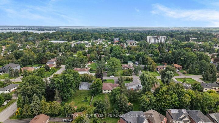 Property Photo:  1006 Lebanon Drive  ON L9S 2B7 