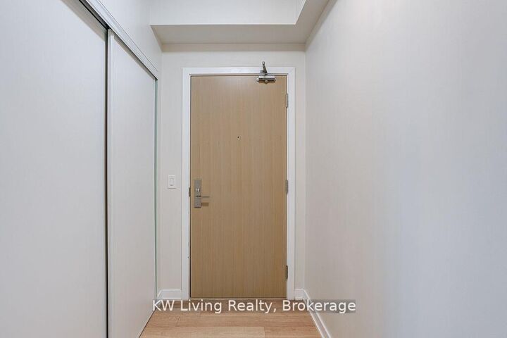 16 McAdam Avenue 507 — photo 1