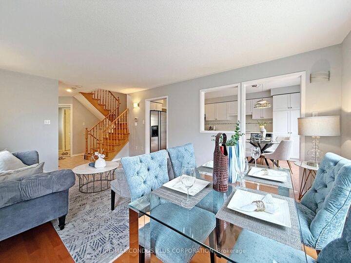 Property Photo: 1290 Heritage Way 42 ON L6M 4M5