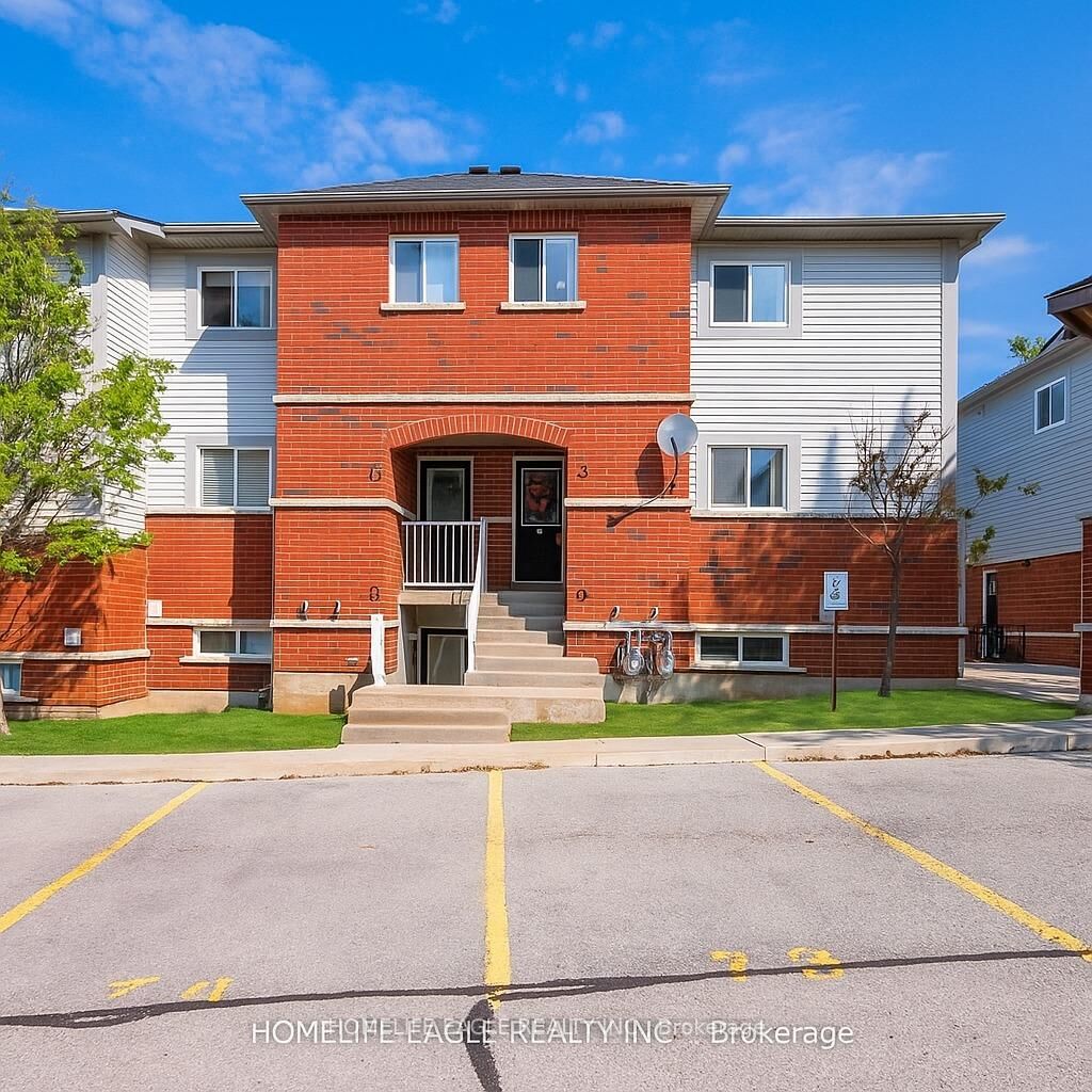 Property Photo: 235 Ferndale Drive S 13 ON L4N 0T6