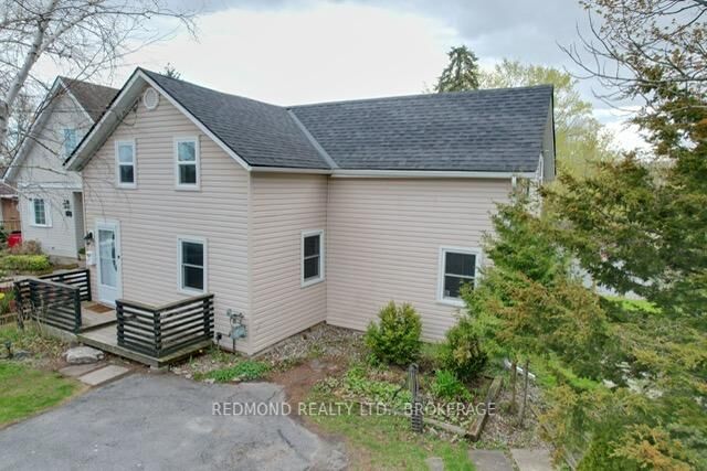 Property Photo:  590 Queen Street  ON K7G 2B1 