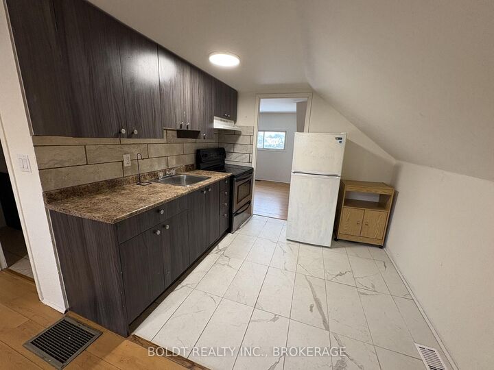 Property Photo:  5145 Rice Crescent  ON L2E 4A1 
