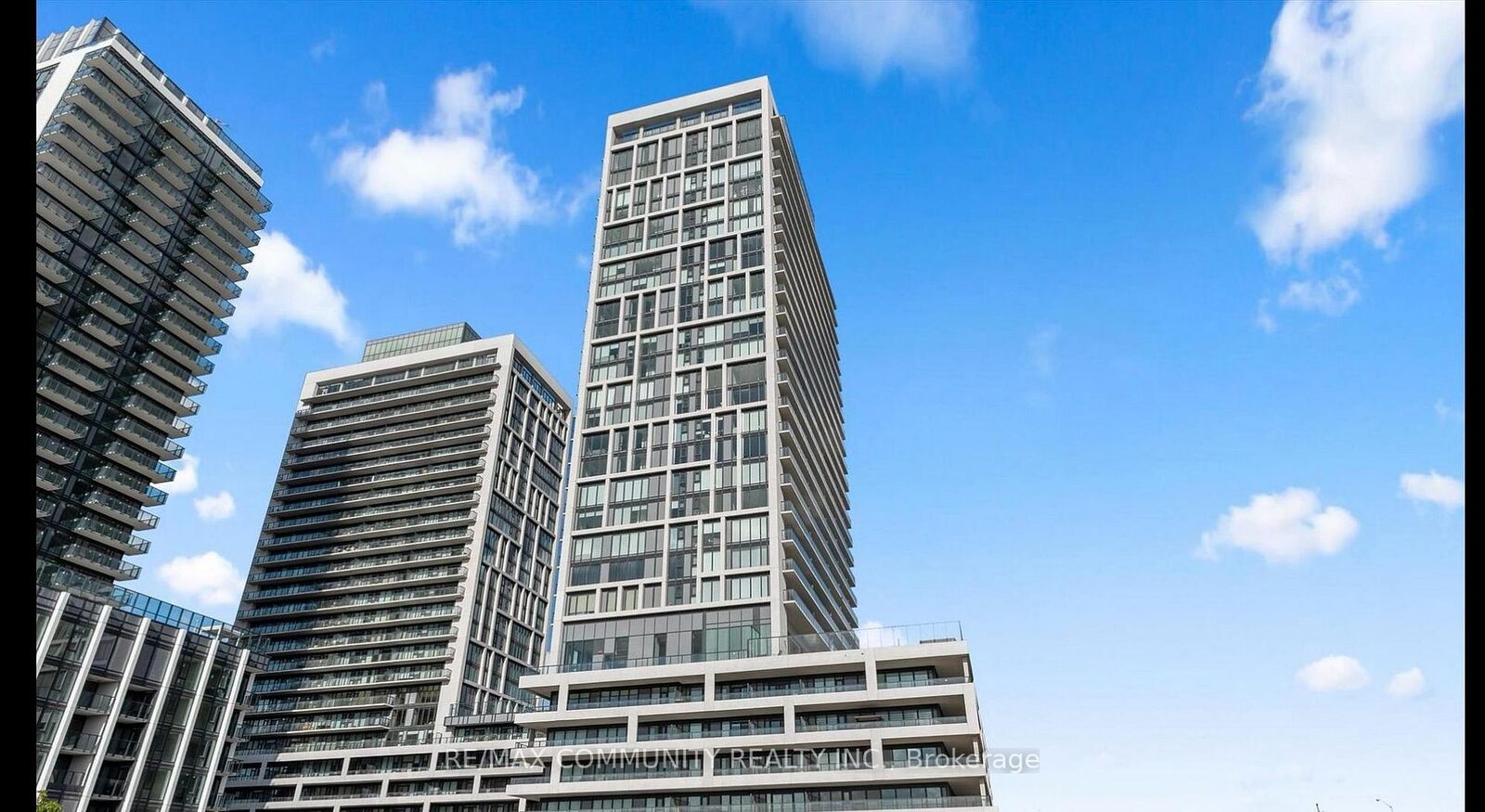 Property Photo: 8960 Jane Street 302 ON L4K 0N9