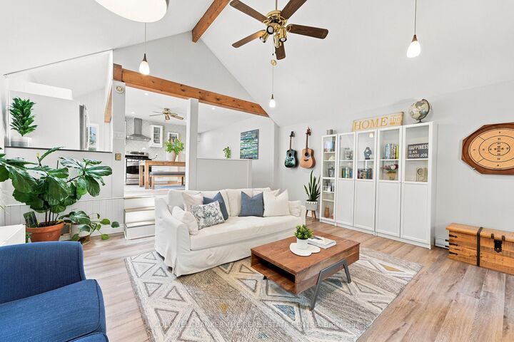 15 Presley Avenue — photo 1