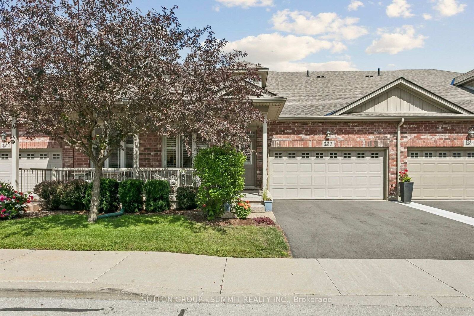 Property Photo: 2120 Itabashi Way 223 ON L7M 0V3