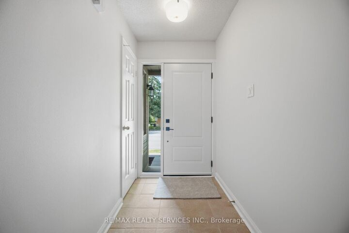 Property Photo: 3100 Fifth Line W 49 ON L5L 5V5