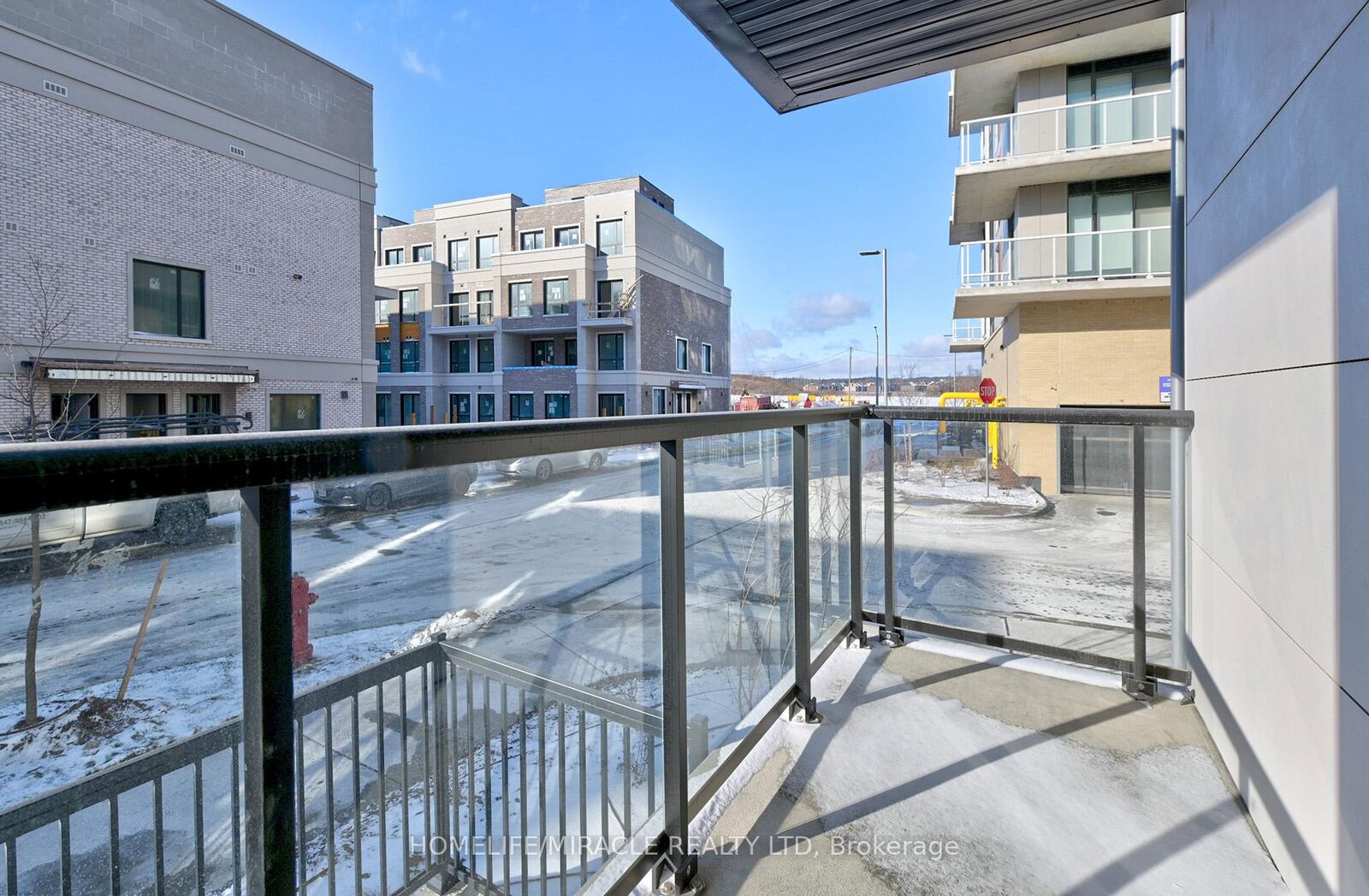 Property Photo:  8 David Eyer Road 1221  ON L4S 0N5 