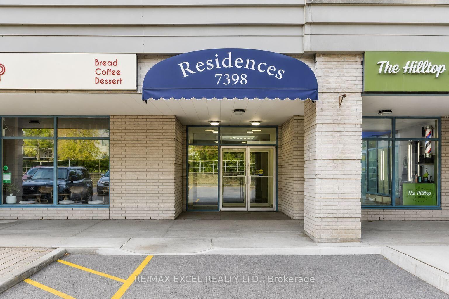 Property Photo: 7398 Yonge Street 312 ON L4J 8J2