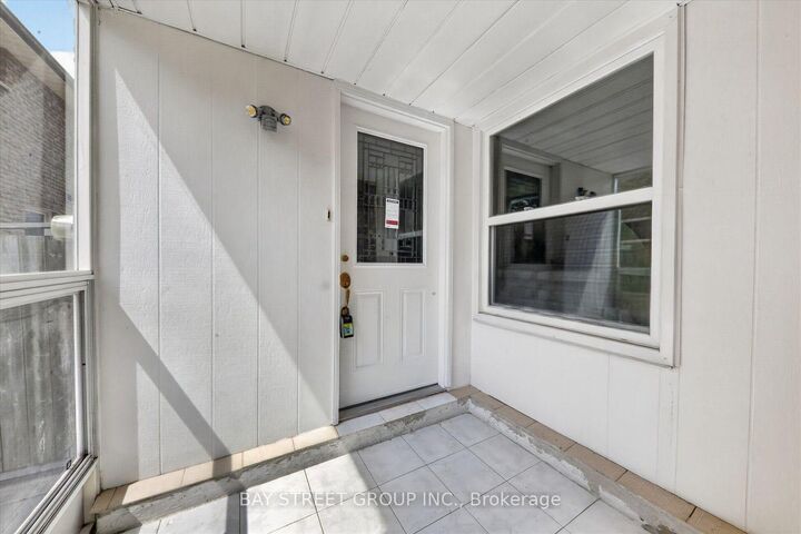 Property Photo: 44 Maitland Avenue ON L3R 4M7