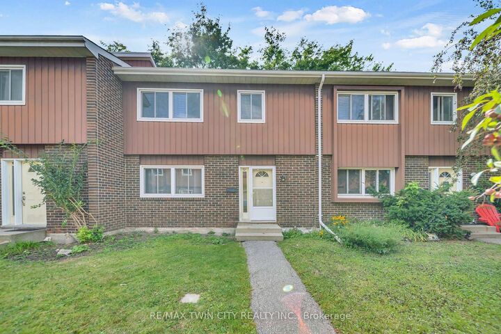 121 University Avenue E 101 — photo 1
