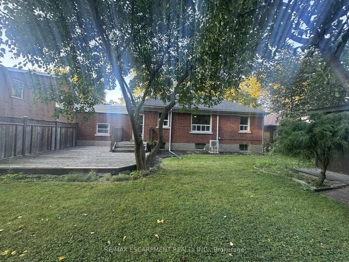 Property Photo:  289 Sanatorium Road  ON L9C 1Z4 