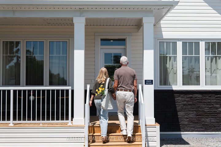 Property Photo:  3033 Townline Road Unit M  ON L0S 1S1 