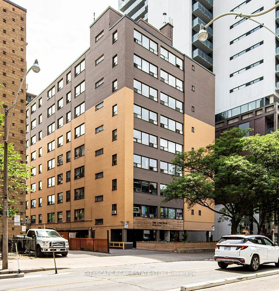 Property Photo: 85 Wellesley Street E 204 ON M4Y 1H8