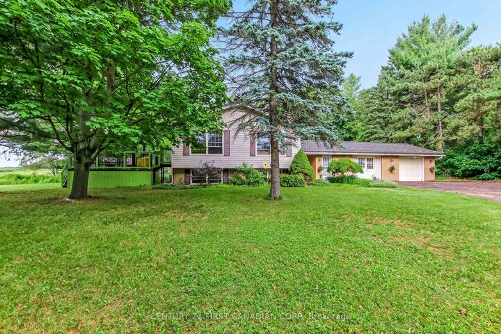 Property Photo: 6892 Century Drive ON N6B 3N1
