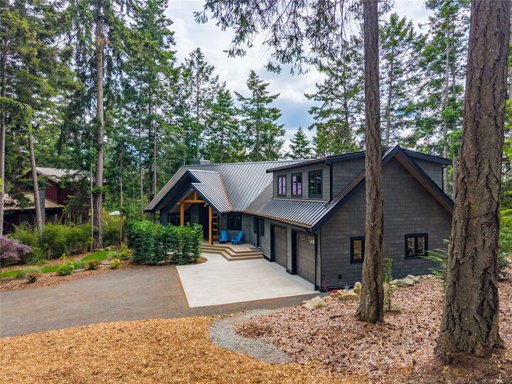 Property Photo: 2789 Schooner Way BC V0N 2M2