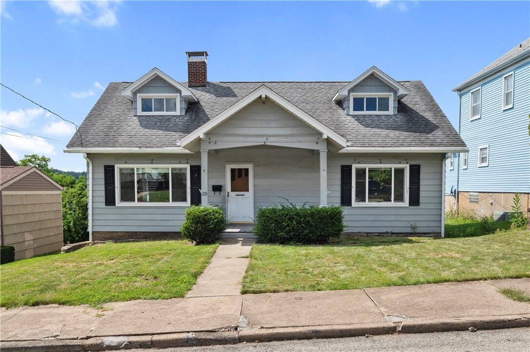 Property Photo:  223 Pershing Dr  PA 15068 