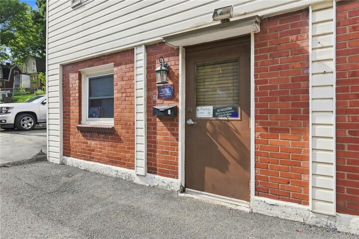 Property Photo: 213 Rockwood Ave PA 15221