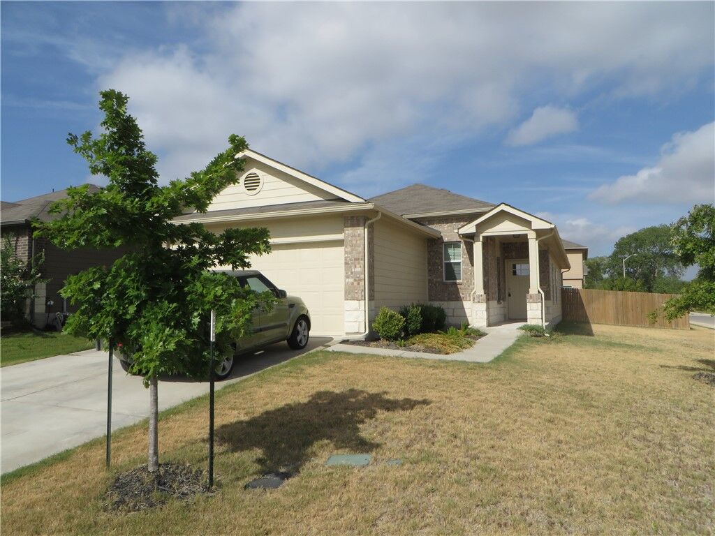 Property Photo: 1200 Ferryman Drive TX 78626