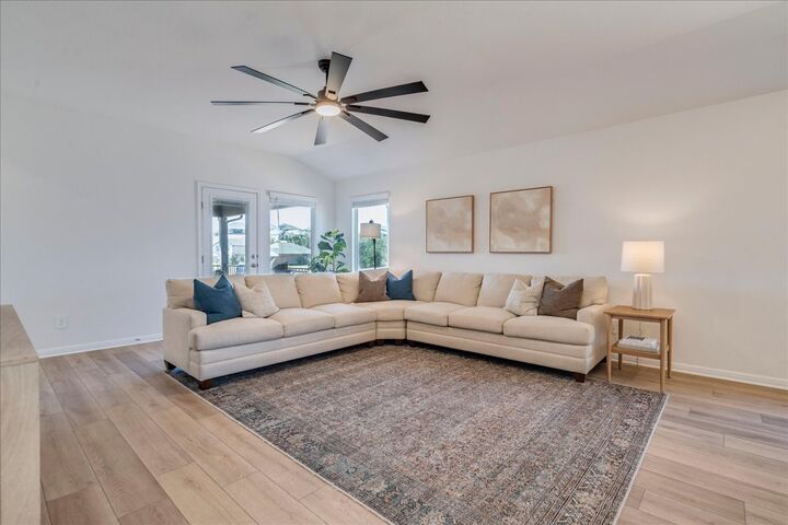 Property Photo: 457 El Capitan Loop TX 78620
