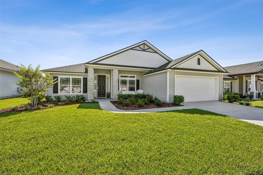 Property Photo: 86784 Lazy Lake Circle FL 32097
