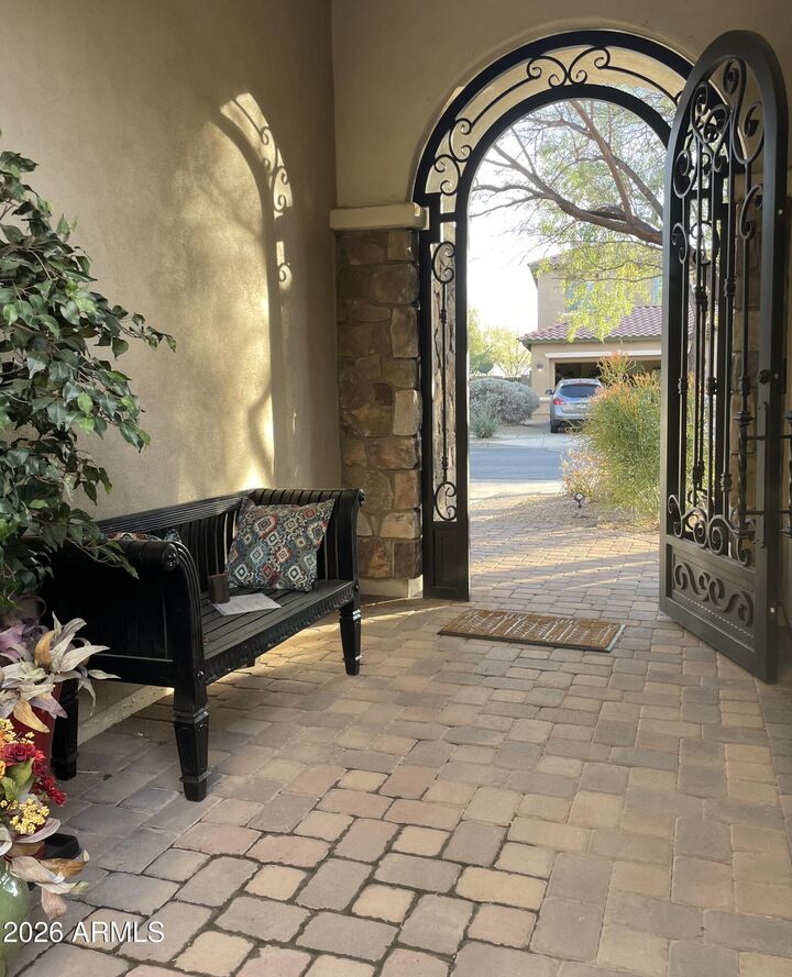 Property Photo:  2008 W Gloria Lane  AZ 85085 