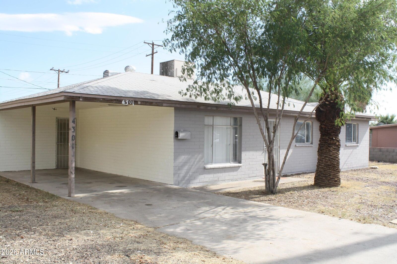 Property Photo: 4301 N 51st Avenue AZ 85031