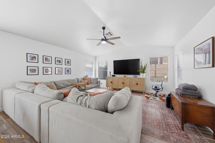 Property Photo: 10414 W Daley Lane AZ 85383