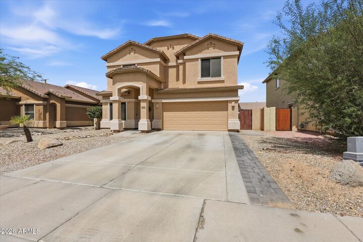 Property Photo: 9932 W Chipman Road AZ 85353