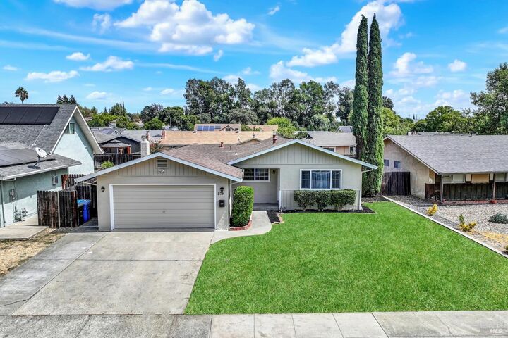 Property Photo:  275 Bowline Drive  CA 95687 