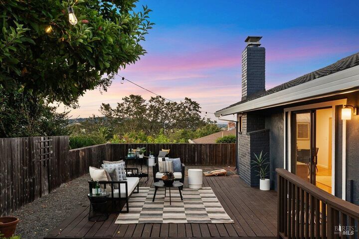 Property Photo: 81 Drakewood Lane CA 94947