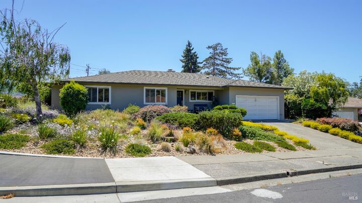 Property Photo:  1 Cushing Avenue  CA 94903 