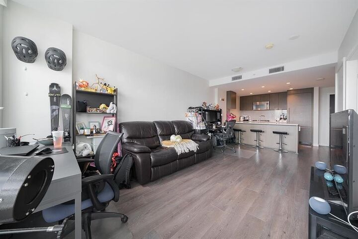 Property Photo:  125 14th East Street  BC V7L 0E6 