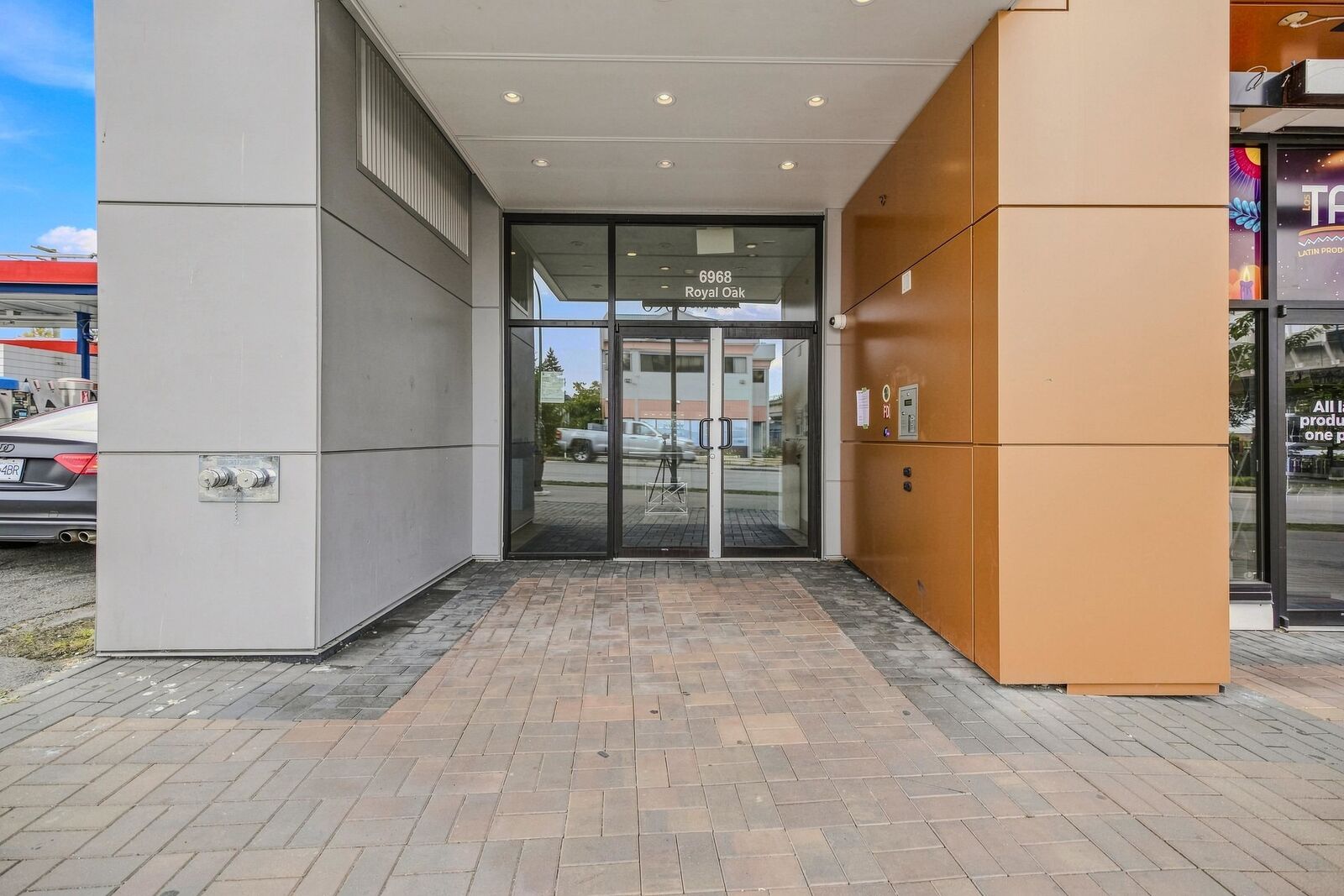 Property Photo:  6968 Royal Oak Avenue 211  BC V5J 4J3 