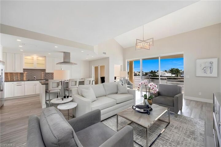 Property Photo:  4530 Gulf Shore Blvd N 2-212  FL 34103 