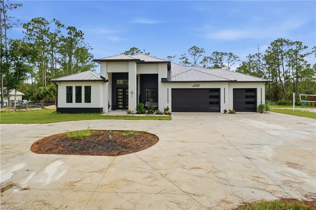 Property Photo:  6547 Beedla St  FL 34291 