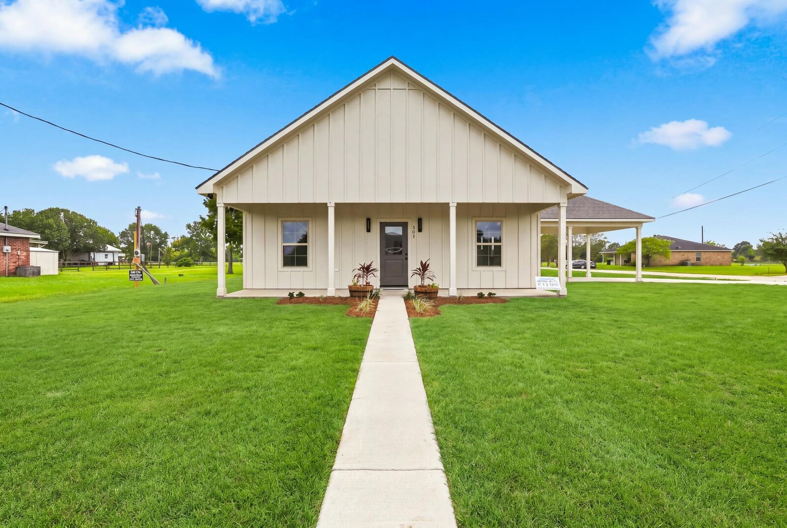 Property Photo:  393 David Dr  LA 70301 