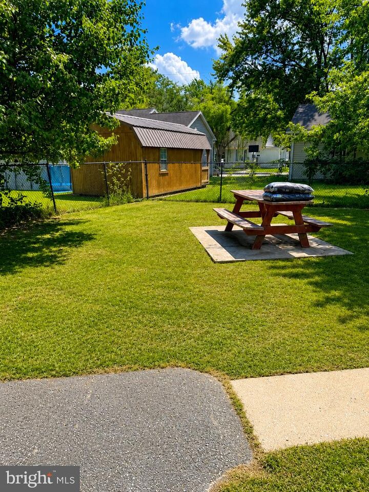 Property Photo: 530 W 7 Th Street DE 19956