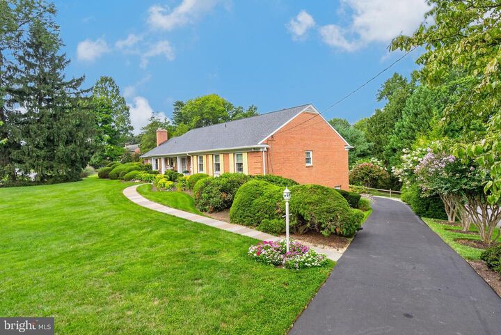 Property Photo: 8501 Warde Terrace MD 20854