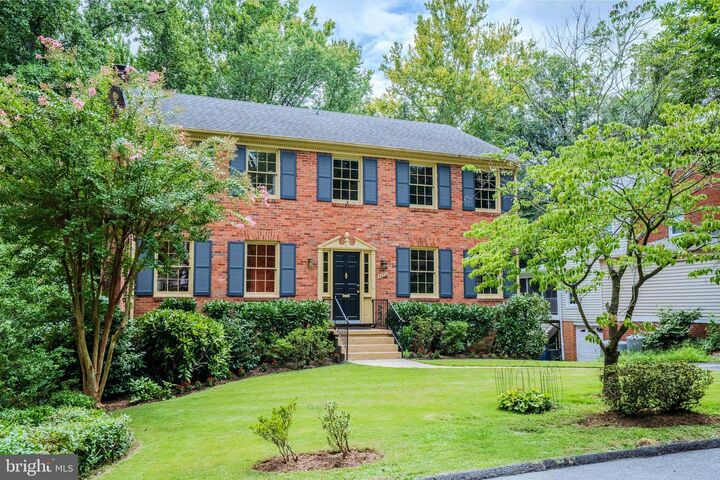 Property Photo: 4456 38th Street N VA 22207