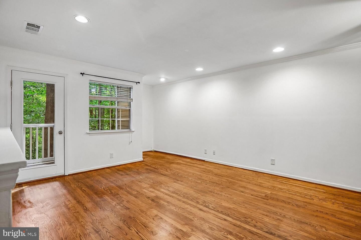 Property Photo:  10707 Hampton Mill Terrace 407  MD 20852 