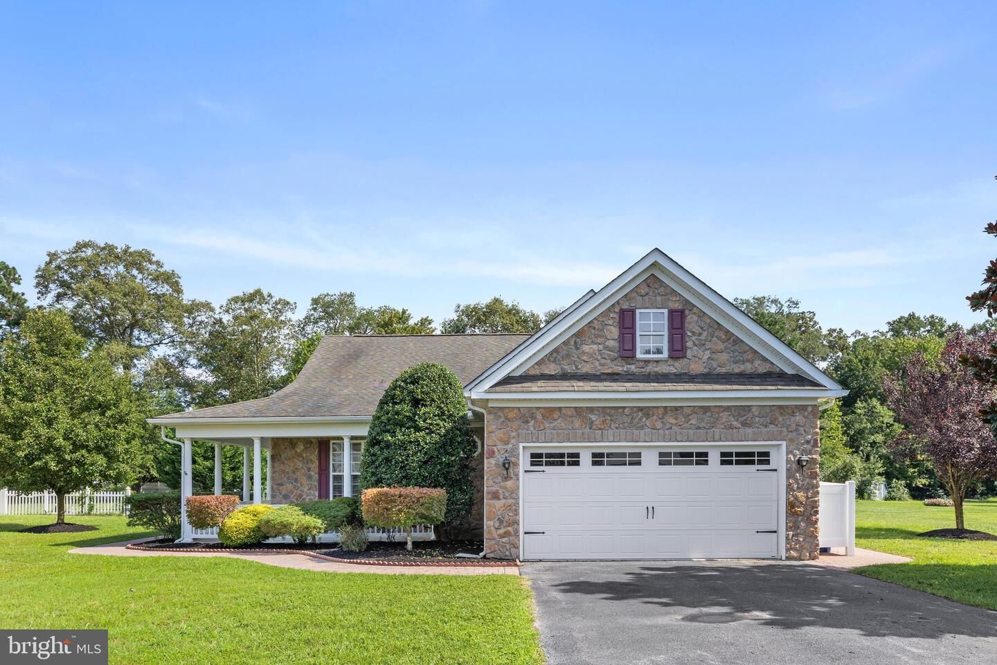 Property Photo:  23110 Pine Run  DE 19966 
