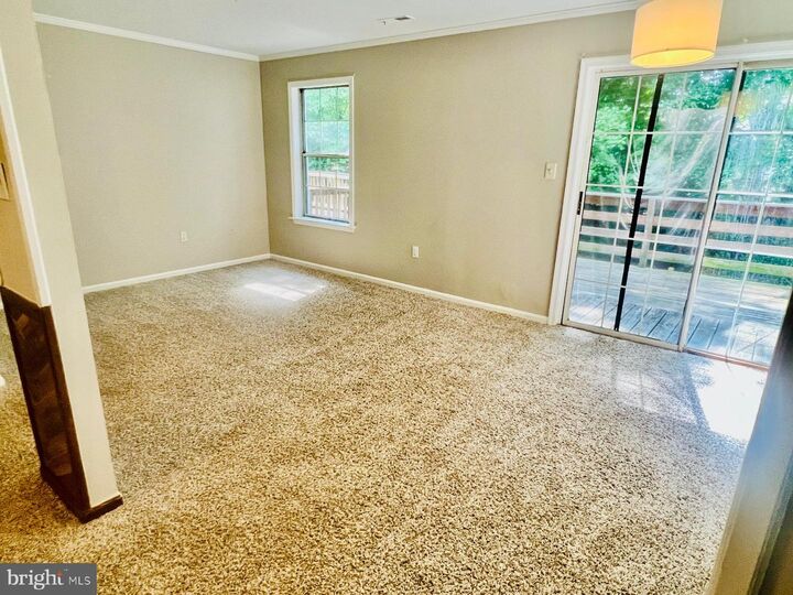Property Photo: 4704 S Park Court VA 22193