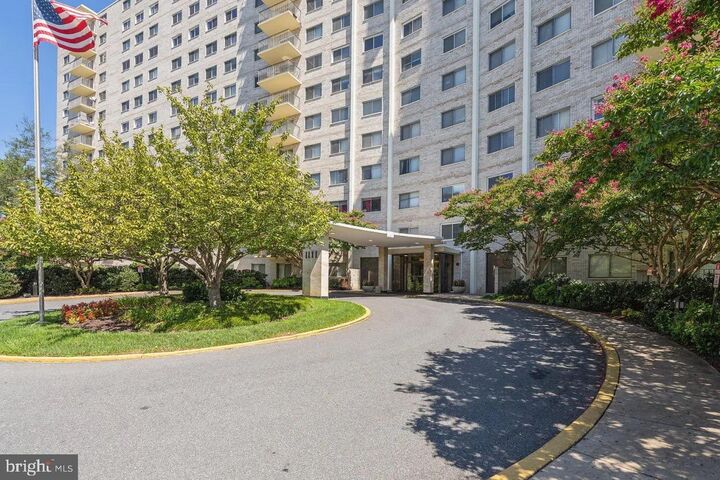 Property Photo:  1111 University Boulevard W 717-A  MD 20902 