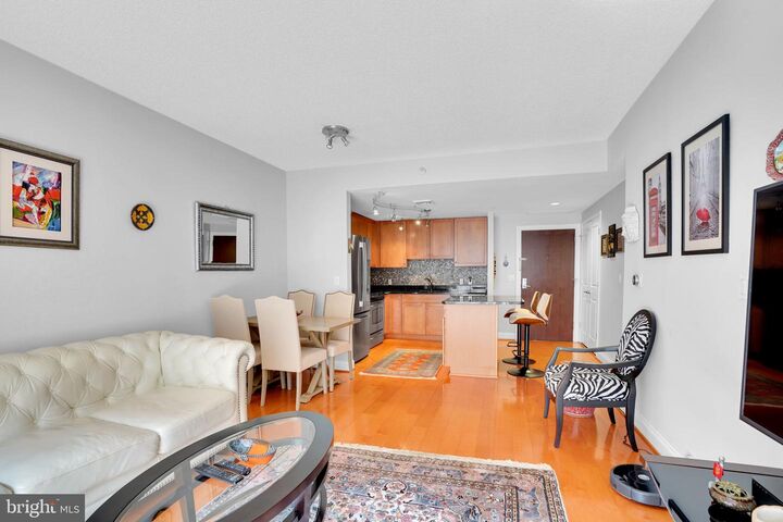 Property Photo: 1020 Highland Street N 707 VA 22201