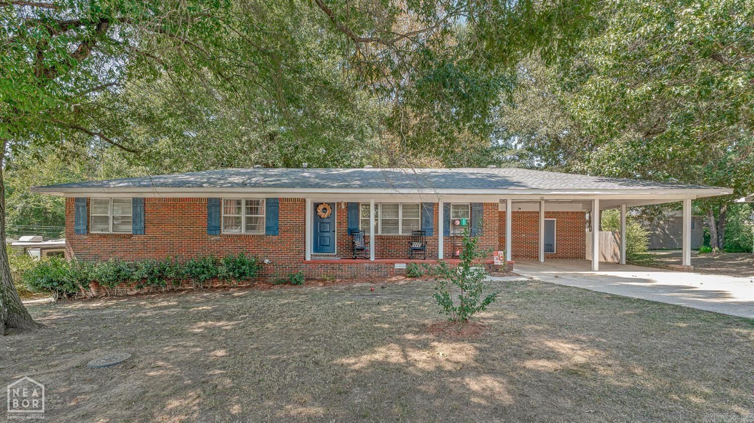 Property Photo: 400 Saint Renee Drive AR 72450
